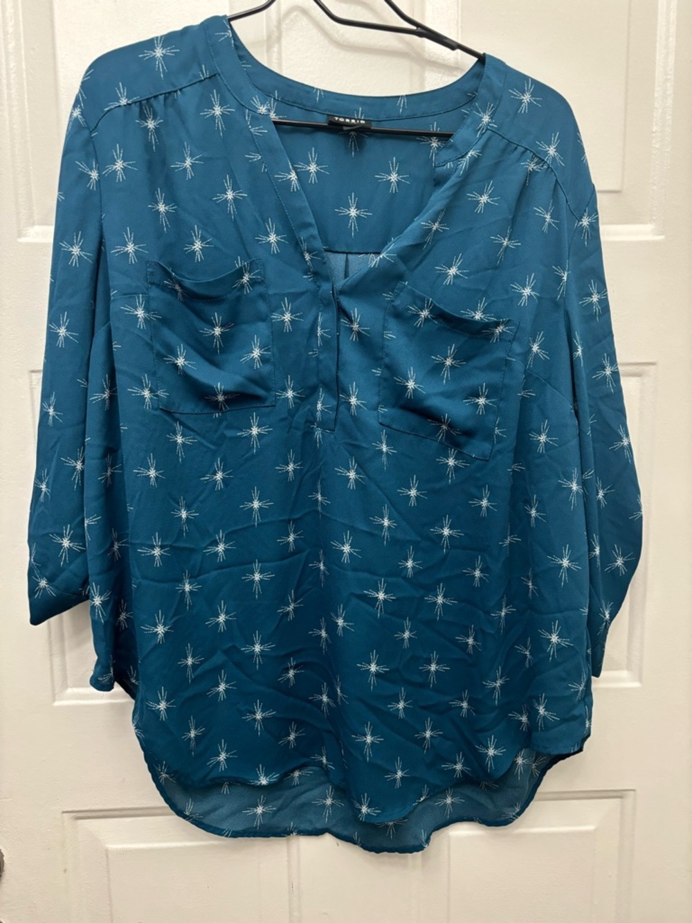 torrid Teal Starburst Split V-Neck Blouse